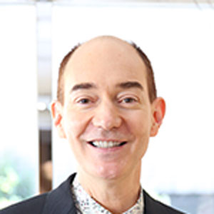 Robert Campbell氏