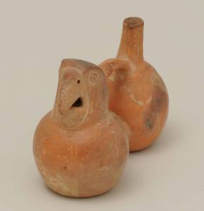 笛吹ボトル(双胴)　ガジナソ文化　前50年頃～後300年頃　長21.5cm　高14.5cm