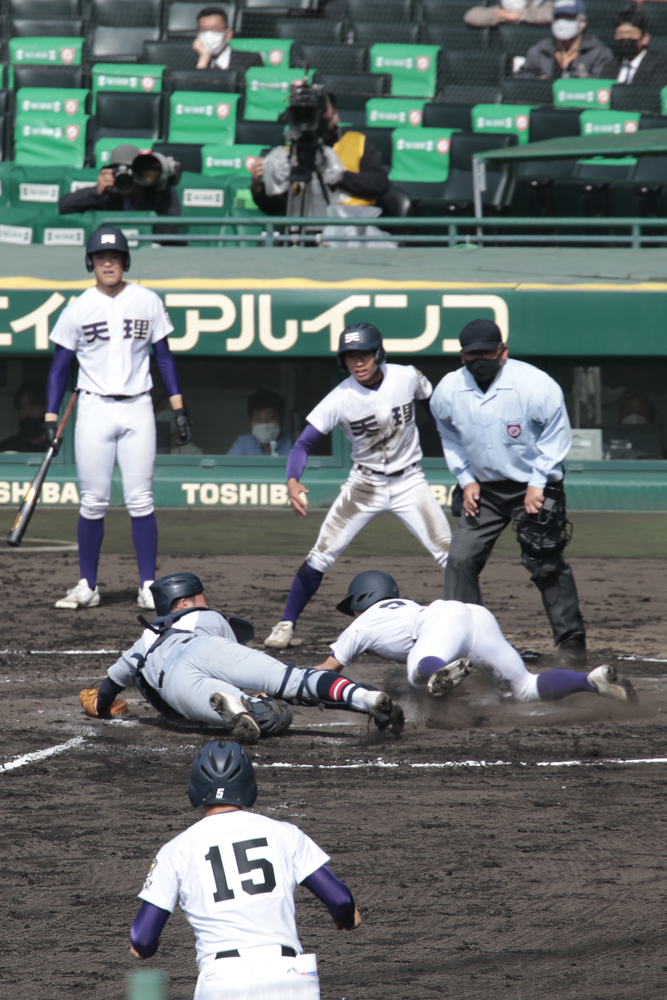 第93回選抜高校野球大会・天理高校対仙台育英高校