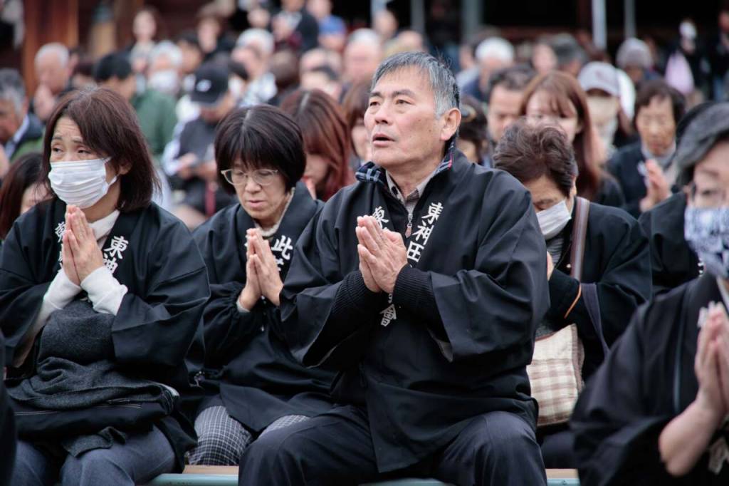冷たい風もいとわず 本部11月月次祭 - お道のニュース | 天理教・信仰