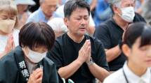 一心に祈りを捧げる参拝者たち（9月26日）