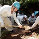 インターナショナルひのきしん隊　蛇谷山整地作業"