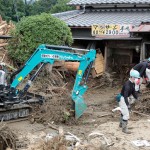 続報・災救隊福岡教区隊 九州北部豪雨の被災地へ 7月11日 重機作業 