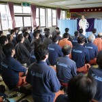 第1次隊として本部隊をはじめ茨城・東京・神奈川・福島・新潟の各教区隊が出動。結隊式を行った(2015年9月16日、茨城県つくば市で)"